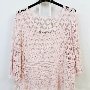 HAUT CROCHET  AVEC FINE BRETELLE ROSE POUDRE – Image 1